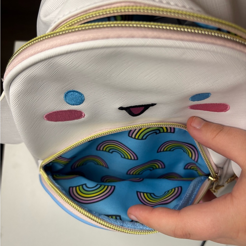 Hello Kitty Cinnamoroll White Backpack with Rainbow Design - Picture 5 of 7